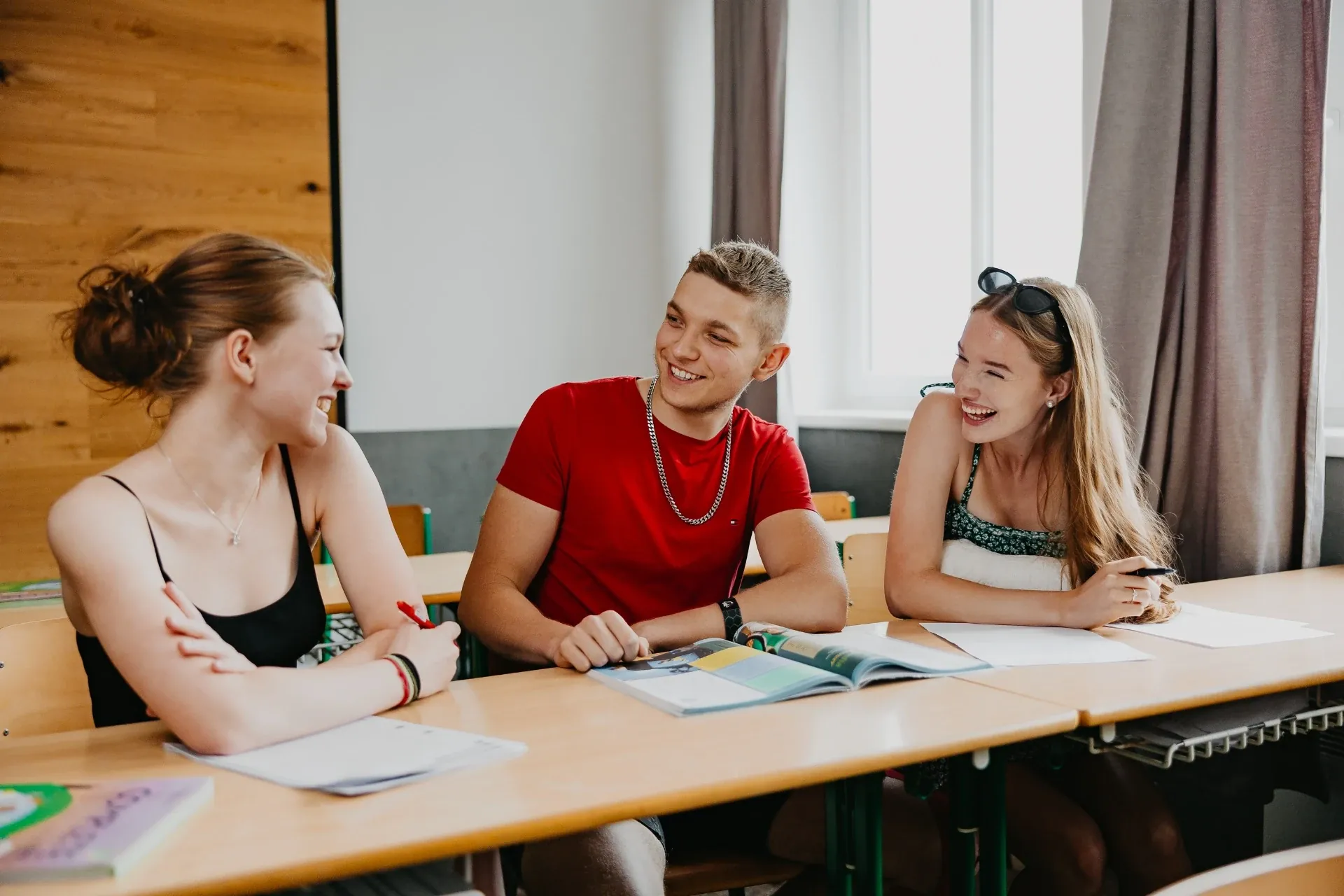 Konverzace v angličtině ve skupině v AJAK Academy